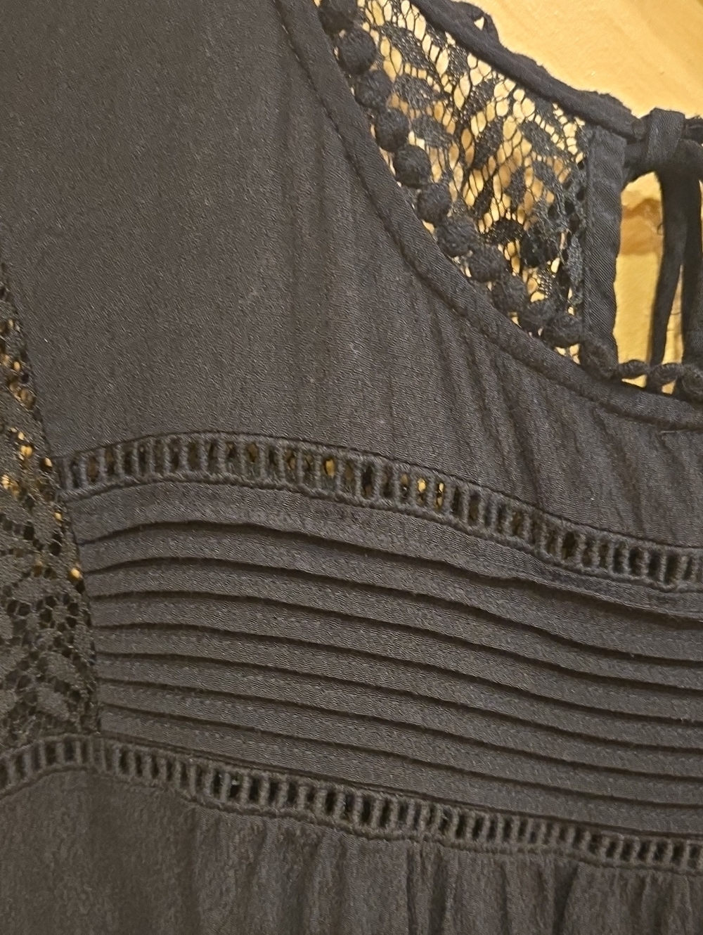 Daniel Rainn Black Lace Yoke Cap-Sleeve Blouse - Picture 5 of 10